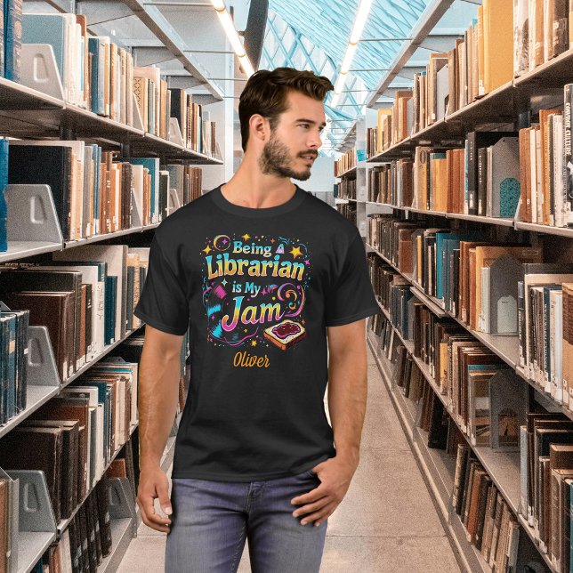 Personalized Librarian Gift T-Shirt (Von Creator hochgeladen)