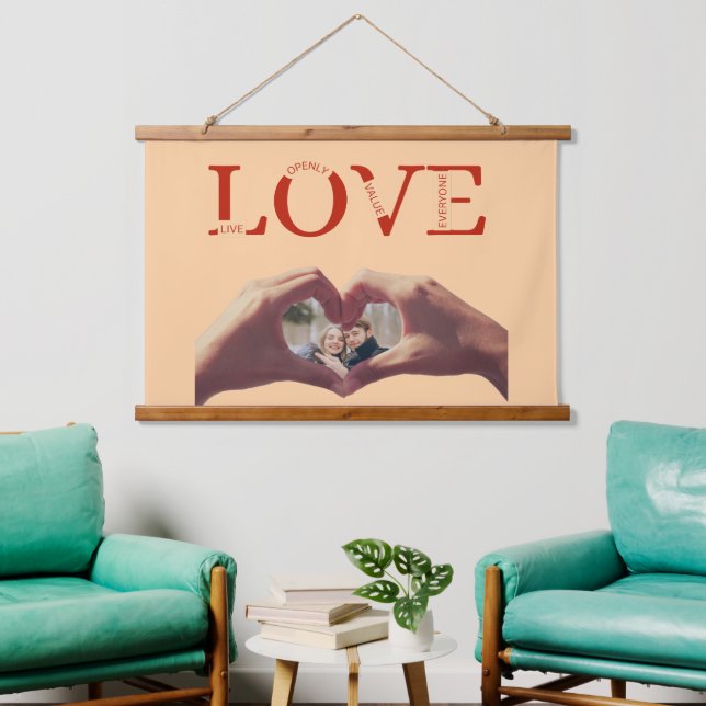 Personalized Love Acronym With photo Wandteppich Mit Holzrahmen (Wohnzimmer)