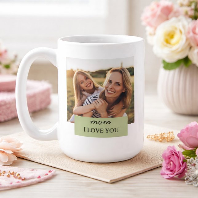 Personalized Mom I Love You Photo Sage Green Kaffeetasse (Von Creator hochgeladen)