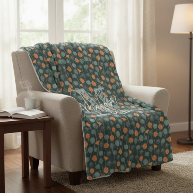 Personalized Monogram Floral Doodle Fleece Blanket (Von Creator hochgeladen)
