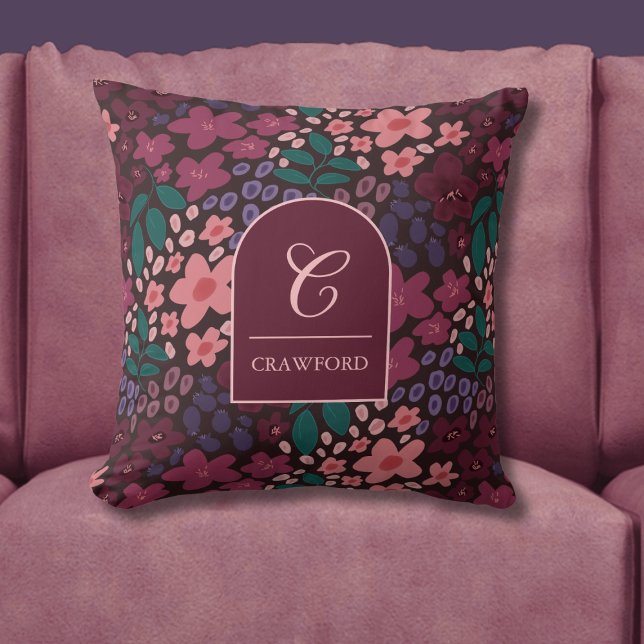 Personalized Monogram Moody Floral Kissen (Monogram Floral Throw Pillow)