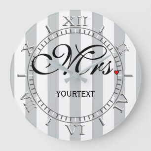 Personalized Mrs. on a Große Wanduhr