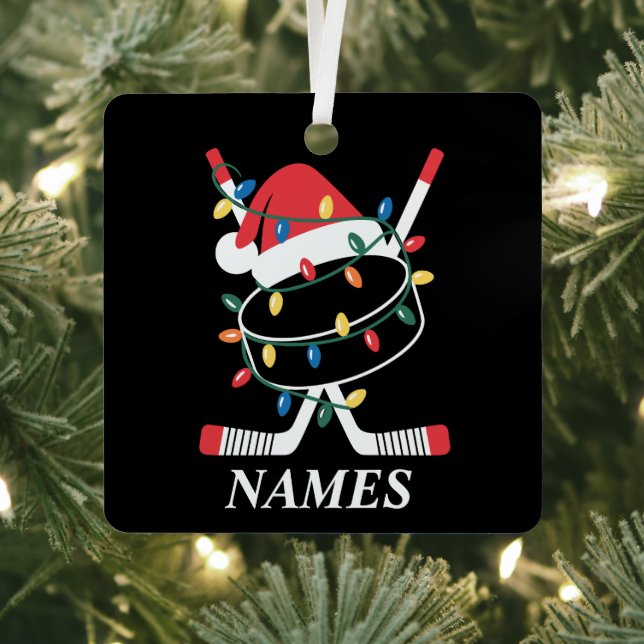 Personalized Name Christmas Hockey Xmas Santa Hat Ornament Aus Metall (InSitu)