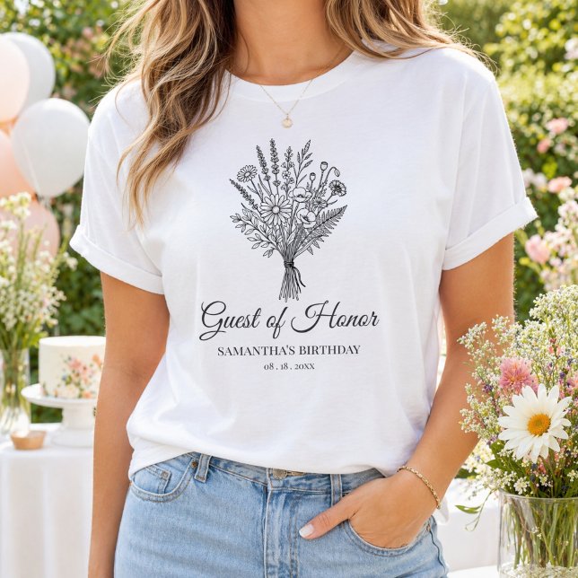 Personalized Name & Date Floral Birthday Party T-Shirt (Von Creator hochgeladen)