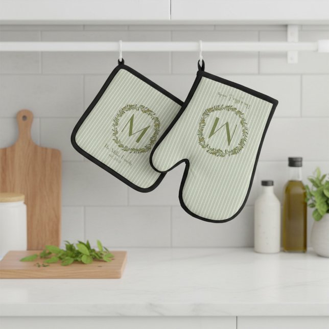 Personalized Olive Wreath Monogram  Ofenhandschuh & Topflappen-Set (Von Creator hochgeladen)
