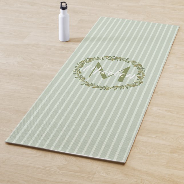 Personalized Olive Wreath Monogram  Yogamatte (Beispiel)