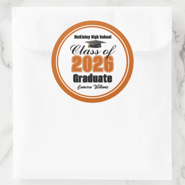 Personalized Orange Class of 2026 Graduation Party Runder Aufkleber (Tasche)