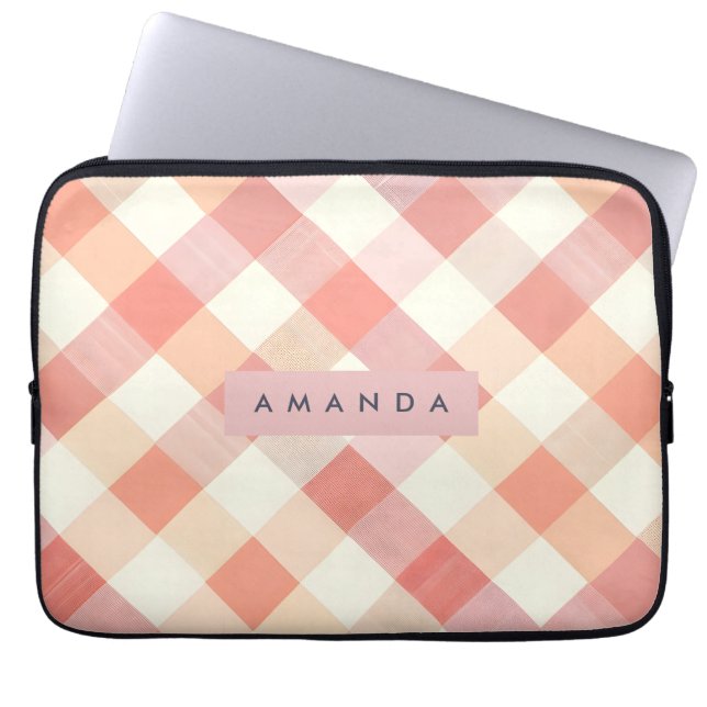 Personalized Pastel Peach Checkered Modern  Laptopschutzhülle (Vorderseite)