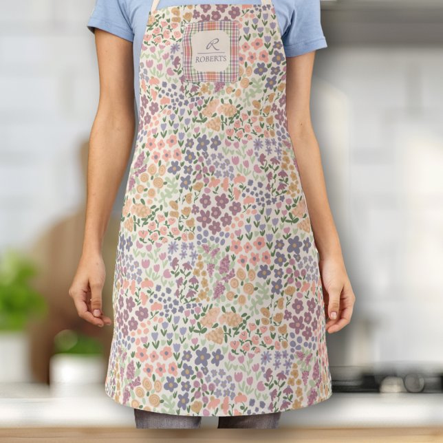 Personalized Patchwork Floral & Plaid Apron Schürze (Floral Cottagecore Apron – Colorful Vintage-Inspired Kitchen Gift)