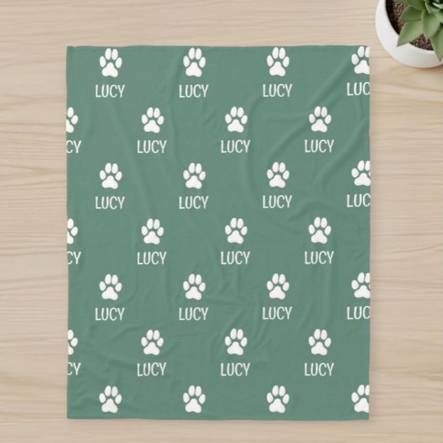 Personalized pet blanket with name and paw print fleecedecke (Von Creator hochgeladen)