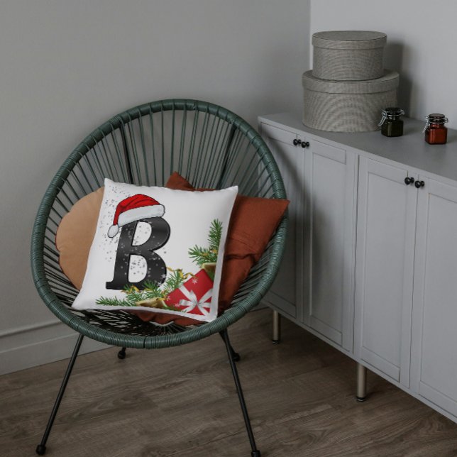 Personalized pillow with Letter Kissen (Von Creator hochgeladen)