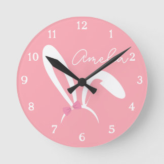 Personalized Pink Bunny Nursery Wall Clock Cute Runde Wanduhr