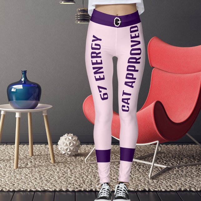 Personalized  Pink Purple 67th Birthday Cat Mom Leggings (Von Creator hochgeladen)
