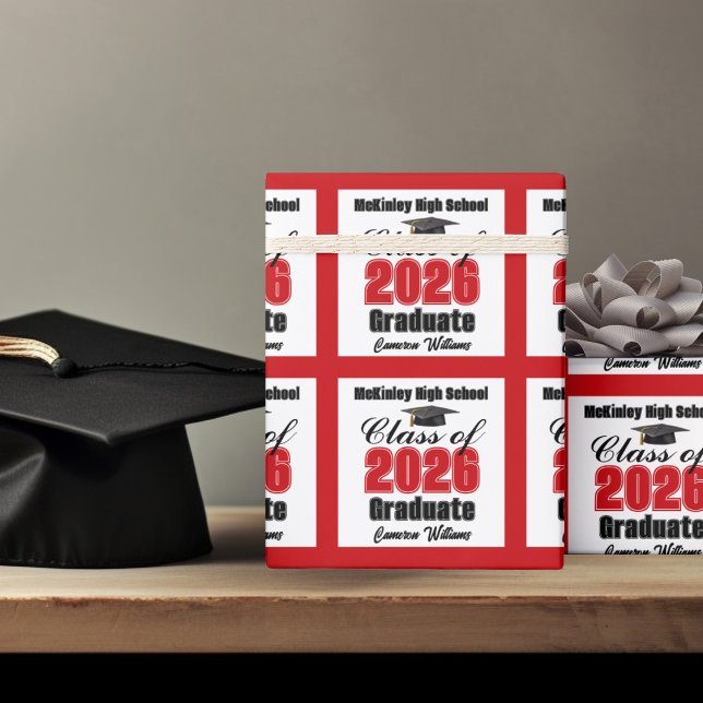 Personalized Red Class of 2026 Graduation Geschenkpapier (Von Creator hochgeladen)