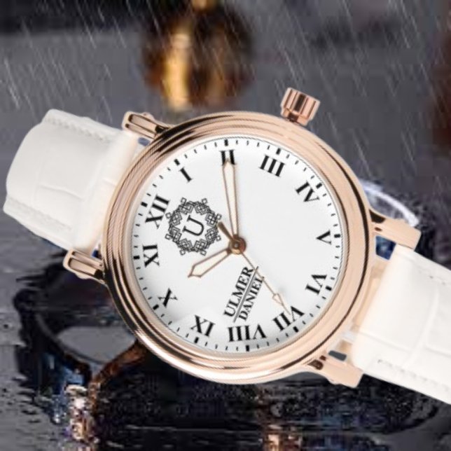 Personalized Silver Roman Numeral Modern Elegant  Armbanduhr (Von Creator hochgeladen)