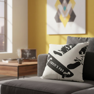 Personalized Skateboard Jump – Black And White Kissen