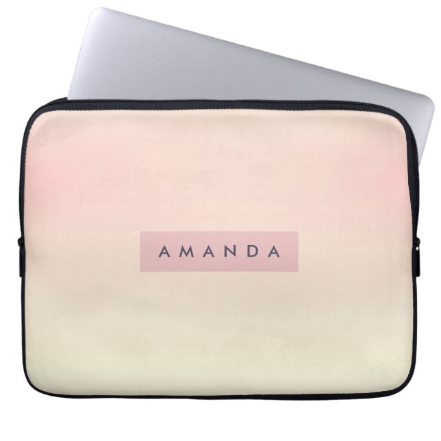 Personalized Soft Pastel Blush Gradient Laptopschutzhülle (Vorderseite)
