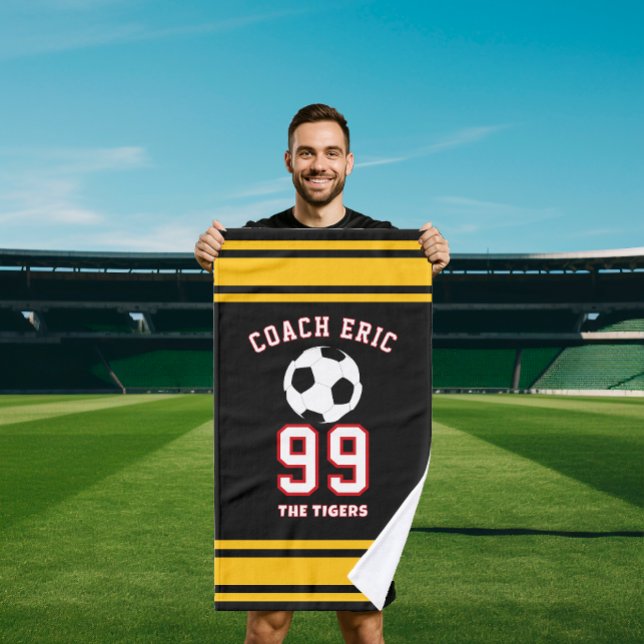 Personalized Sports soccer coach Football Player Handtuch (Von Creator hochgeladen)