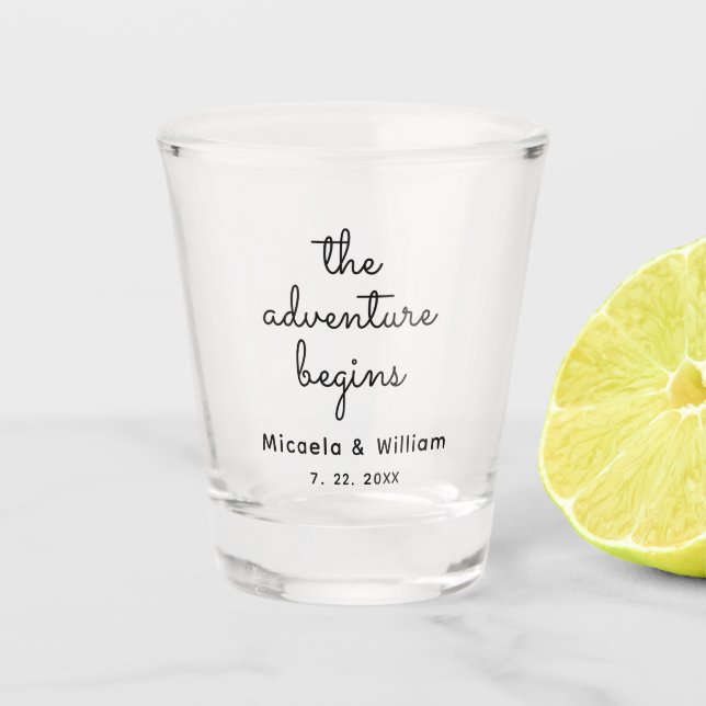 Personalized the adventure begins schnapsglas (Vorderseite)