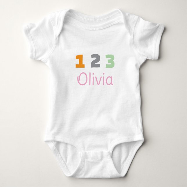 Personalized Triplets Outfit, Custom 1 2 3  Baby Strampler (Vorderseite)