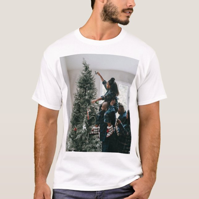 Personalized Two Sided Family Christmas Photo  T-Shirt (Vorderseite)