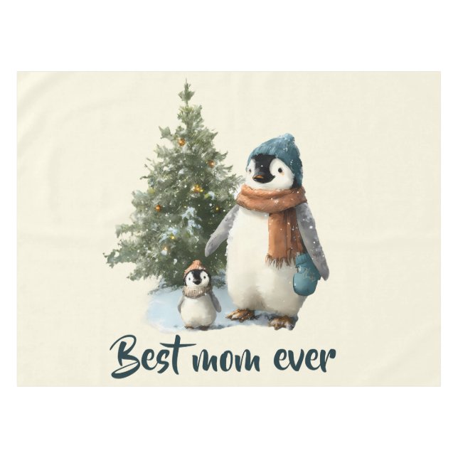 Personalized Winter Penguin “Best Mom Ever” Tischdecke (Vorderseite (Horizontal))