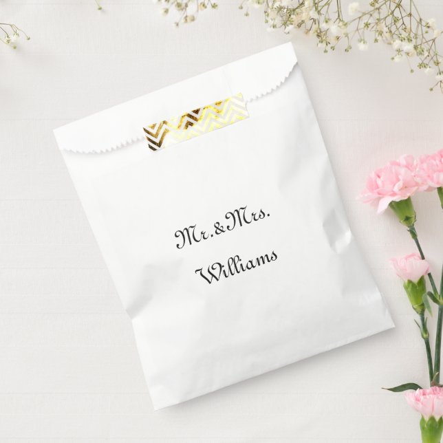 Personize Couple's Nachname Mr. & Mrs. Black whit Geschenktütchen (Versiegelt)