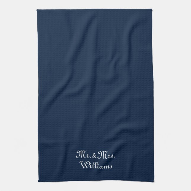 Personize Couple's Nachname Mr. & Mrs. navy blue Geschirrtuch (Vertikal)