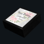Persönlich - Weißer Glitzer und Rosa Blütenbraun Erinnerungskiste<br><div class="desc">Personalisieren Sie die Geschenkboxen mit hübsch rosa Aquarellfarben-Blume auf weißem gliterigem Hintergrund, damit Sie sie personalisieren können. Dieses Design kann für andere Anlässe wie Muttertag, Abschluss, Großmutter Tag, Hochzeit, Geburtstag usw. verwendet werden, indem man einfach den Text ändert. ✔ HINWEIS: ÄNDERN SIE NUR DIE VORLAGEBEREICHE, DIE SIE BENÖTIGEN! 😀 Sie...</div>