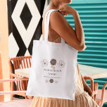 Persönliche Boho Floral Wedding Party Tote Bag Tragetasche<br><div class="desc">Personalisierte Trauzeugin Boho Floral Wedding Party Tote Tasche. Hochzeitsessentials mit Blumendesign.</div>