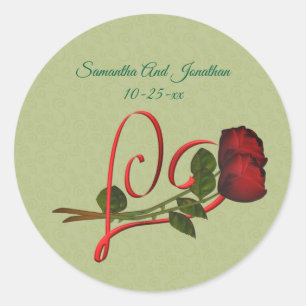 Persönliche Hochzeit mit rotem Herzen und Rosen Runder Aufkleber