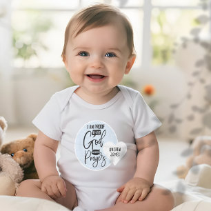 Persönliches Zitat Gott beantwortet Gebete Baby Strampler