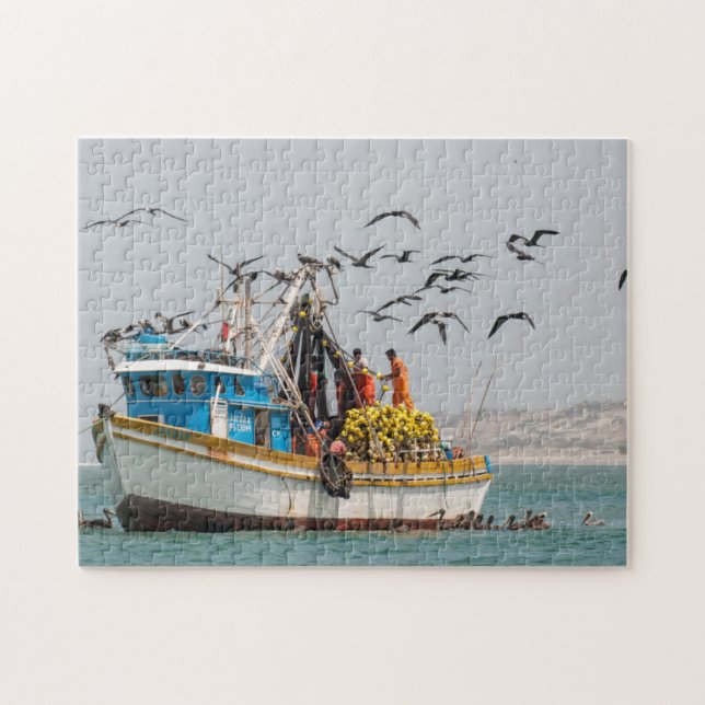 Peru, Los Organos. Fischerboot in Los Organos Puzzle (Horizontal)