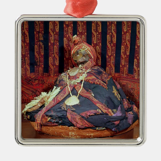 Peruanische Mama vom Paracas Friedhof Ornament Aus Metall (Vorne)