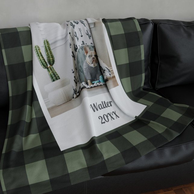 Pet Foto Green Black Buffalo Karo Fleece Blankon (A buffalo check green blanket with space for your photo)