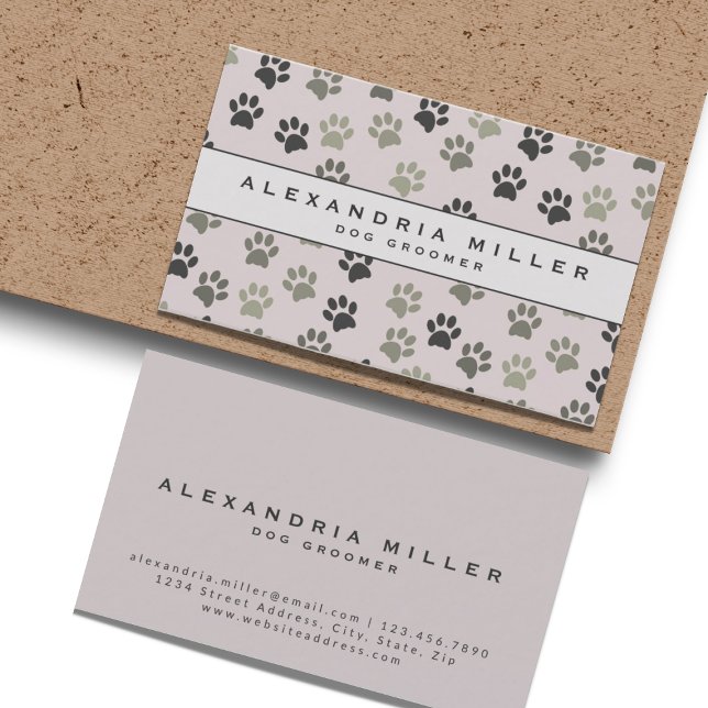 Pet Groomer | Rosa Paw Prints mit blassrosa Blüten Visitenkarte (Von Creator hochgeladen)