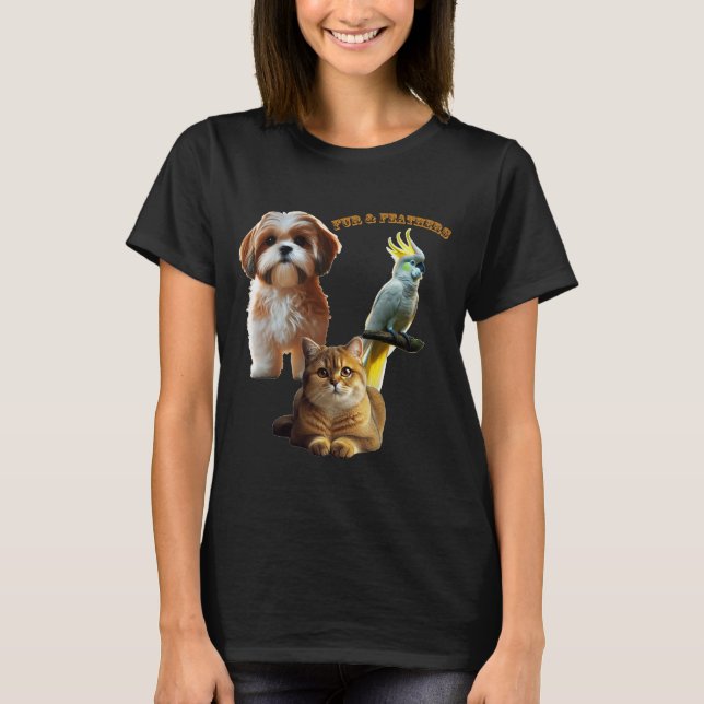 Pet Lover of Fur & Feathers Dog, Cat and Bird URM T-Shirt (Vorderseite)