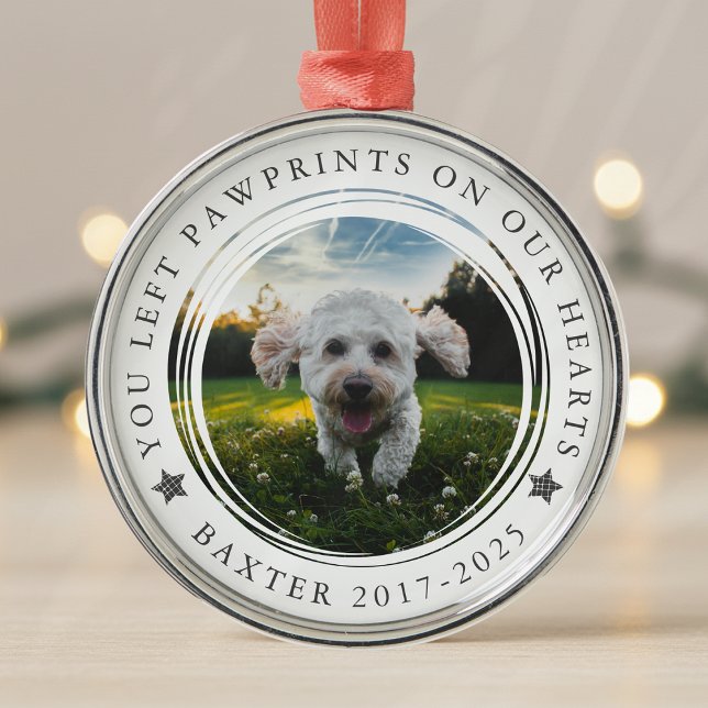 Pet Memorial Foto Pawprints auf unseren Herzen Ornament Aus Metall (Von Creator hochgeladen)