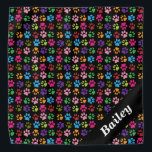 Pet Paw Print Personalisiert Rainbow Halstuch<br><div class="desc">Dieses Design kann in dem Bereich personalisiert werden, der durch das Ändern des Fotos und/oder Textes zur Verfügung gestellt wird. Oder Sie können es anpassen, indem Sie den Mausklick auswählen, um weitere Optionen anzupassen und die Farbe, den Hintergrund, den Text, die Textfarbe oder den Textstil zu löschen oder zu ändern,...</div>