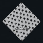 Pet Paws Pattern Bandana Halstuch<br><div class="desc">Tiere Pfoten. Nahtloses Muster. Benutzerdefinierte Hintergrundfarbe. Benutzerdefinierter Text.</div>
