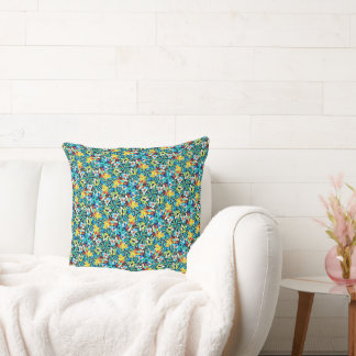 Petal Party Pattern Throw Pillow Kissen
