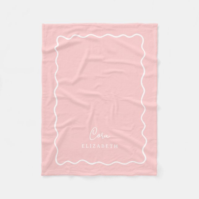 Petal Pink Wavy Border Monogrammed Fleecedecke (Vorderseite)
