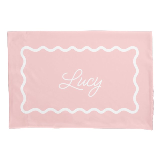 Petal Pink Wavy Scallop Frame Monogram Kissenbezug (Vorderseite)