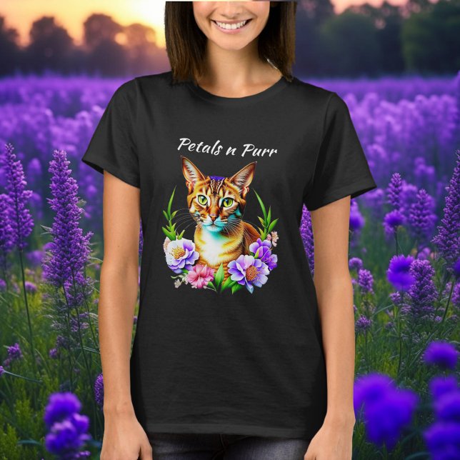 Petalen und Niedliche Katze und Hübsche Blume T-Shirt (Von Creator hochgeladen)