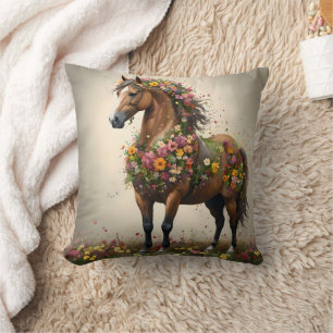 Petals and Hooves: Brawn Horse Fantasy Garden, Kissen