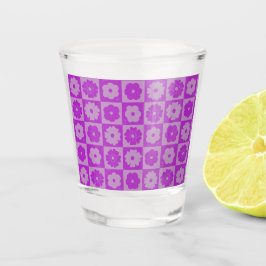 Petals In Silence 01. Florales Muster. Schnapsglas