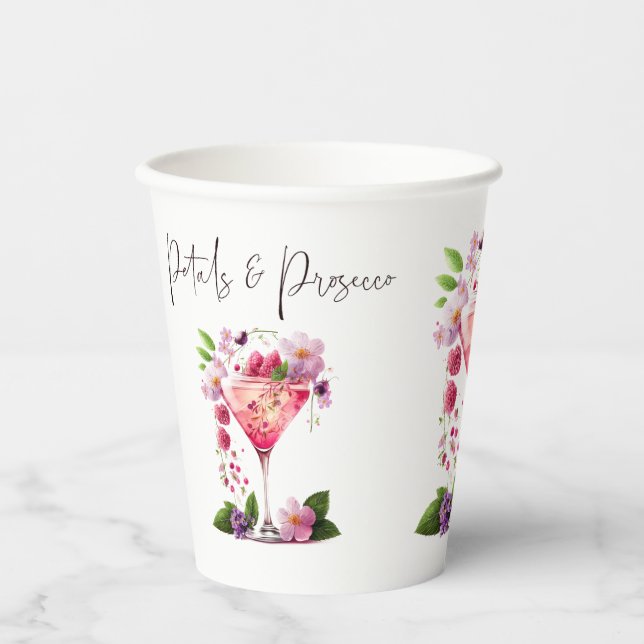 Petals & Prosecco Blush Pink Brautparty Pappbecher (Vorderseite)
