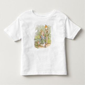 Peter Rabbit Eating Carrots Kleinkind T-shirt