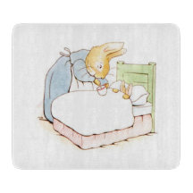 Peter Rabbit in Bed (wird von seiner Mutter Gefütt
