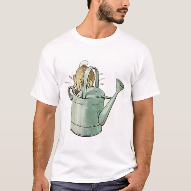 PETER RABBIT tauchte zuerst in die Tränkdose T-Shirt (Vorderseite)